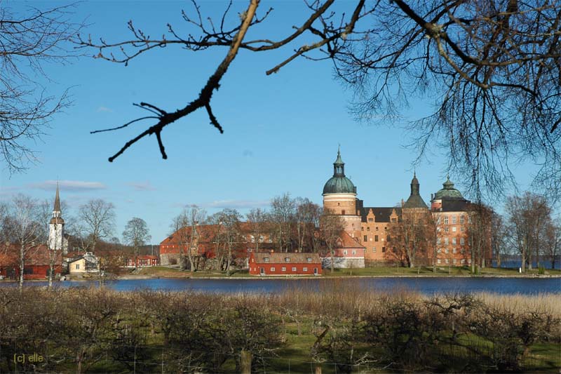 Schloss Gripsholm und Mariefred vom Sden aus gesehen