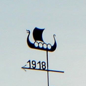 Jahreszahl 1918 mit Wikingerschiff, Wikingerschiff
