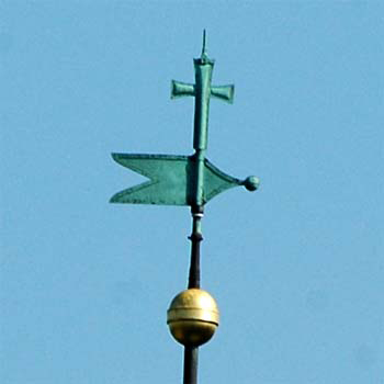 Kreuz mit Standarte