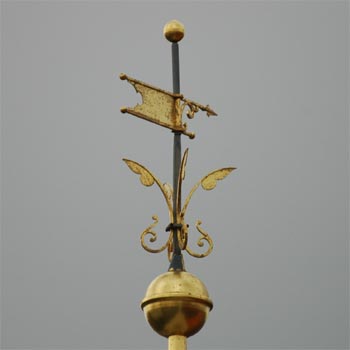 Kugel mit Standarte